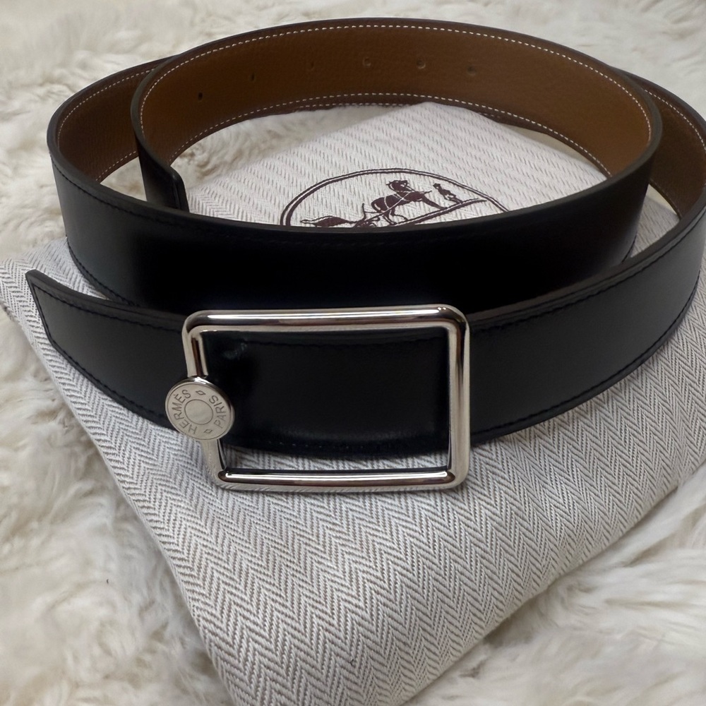 Hermès Gray Leather Bag with Black Accents
